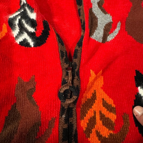 Woman’s Red Cat Pattern Jacket - Picture 6 of 8